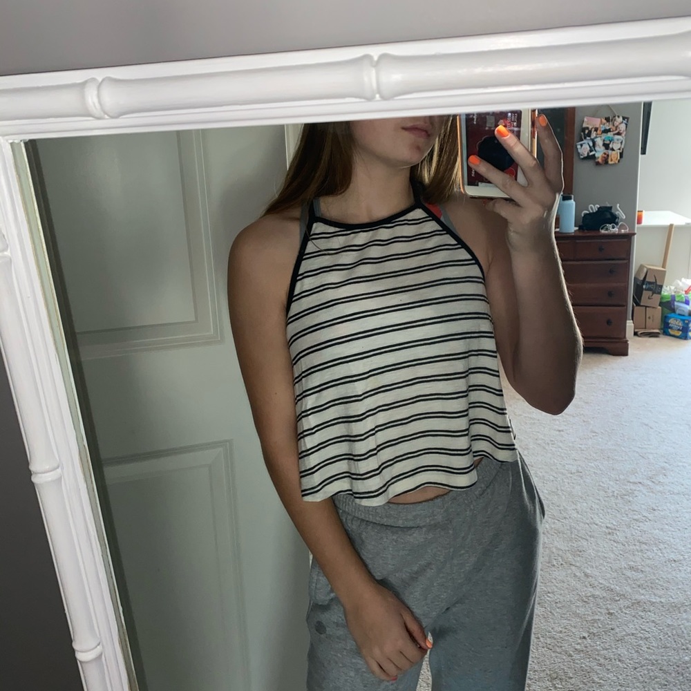 cropped high neck flowy shirt